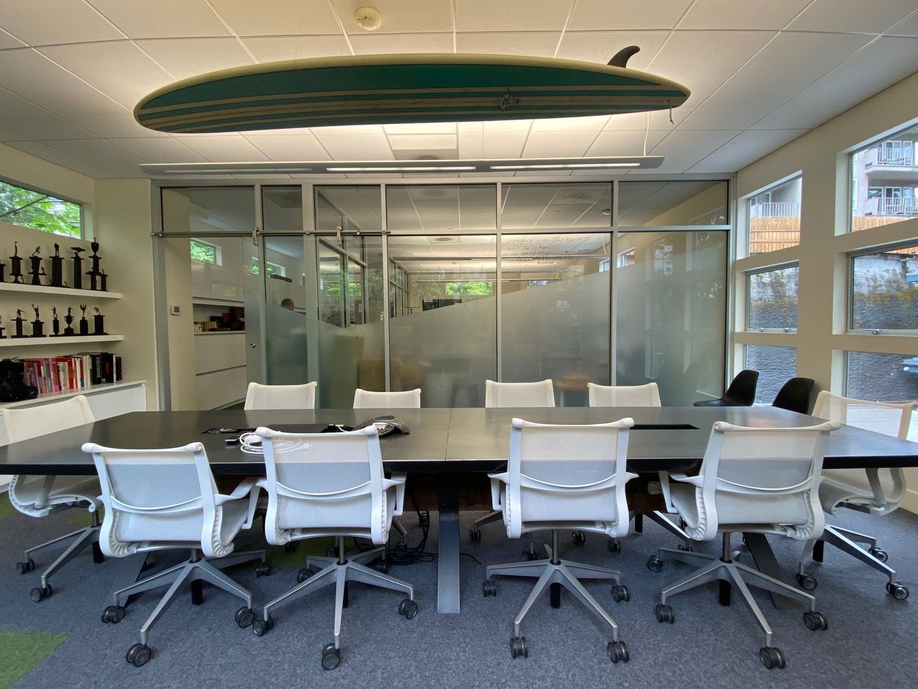 Lotus Building: 921 Aurora Ave N, Seattle, WA 98109